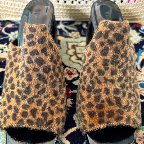 Leopard Wide Heel Sandals - Picture 2 of 6